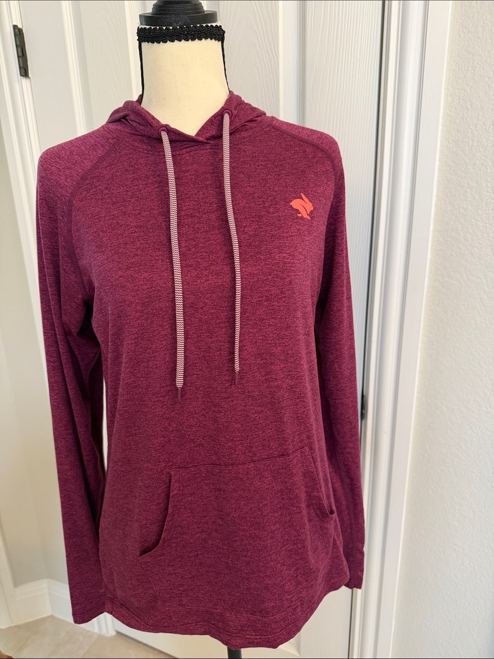 Rabbit Women’s Lightweight hoodie, Size Medium